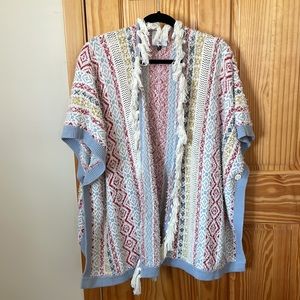 CAbi Carol Collection Siesta poncho